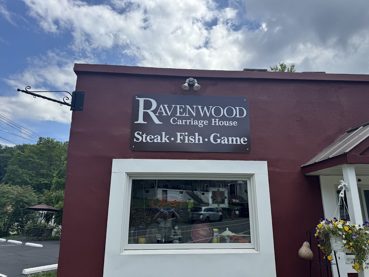 Ravenwood Pub